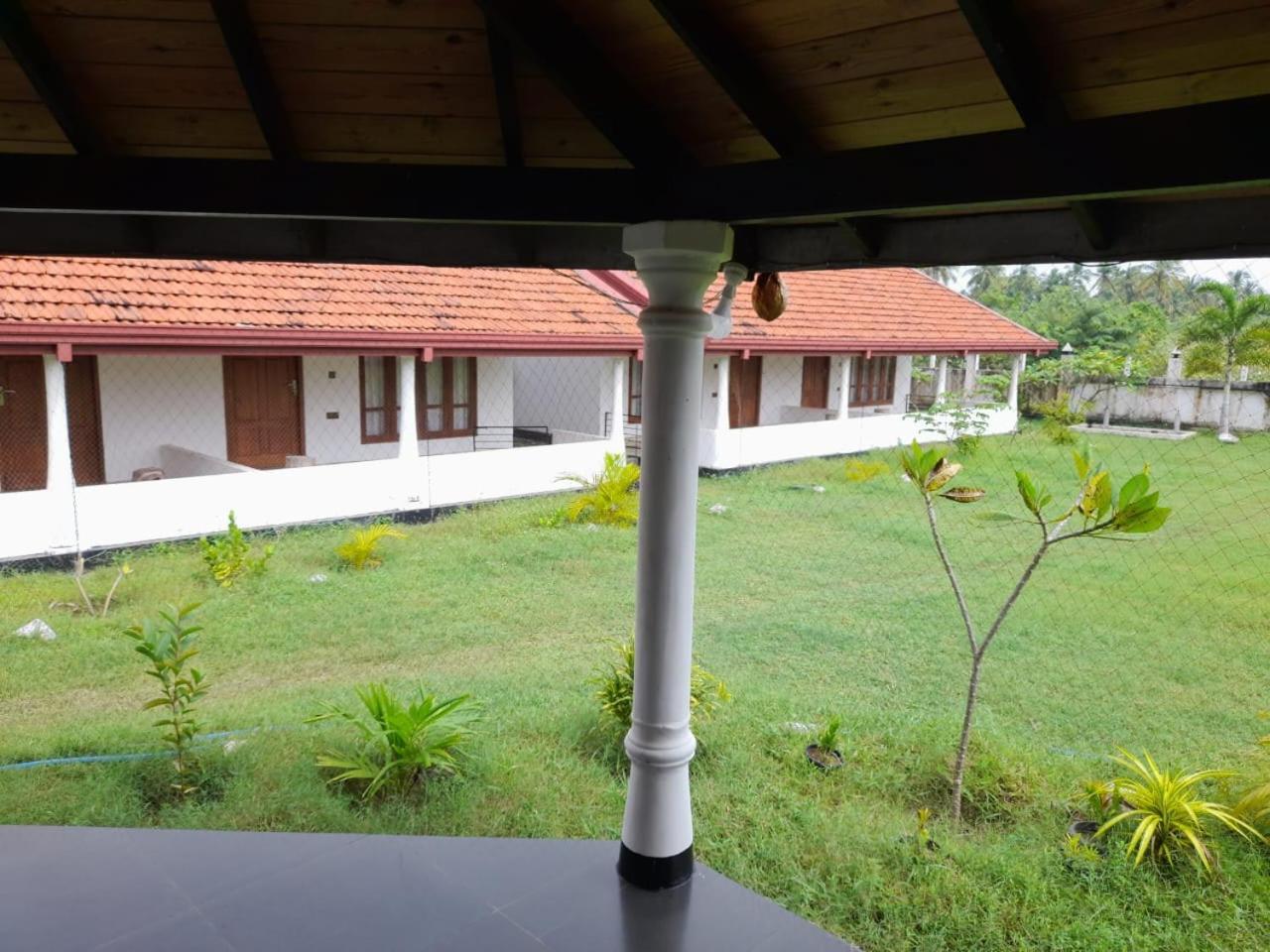 Hotel Blu Marine Nilaveli Trincomalee Exteriér fotografie