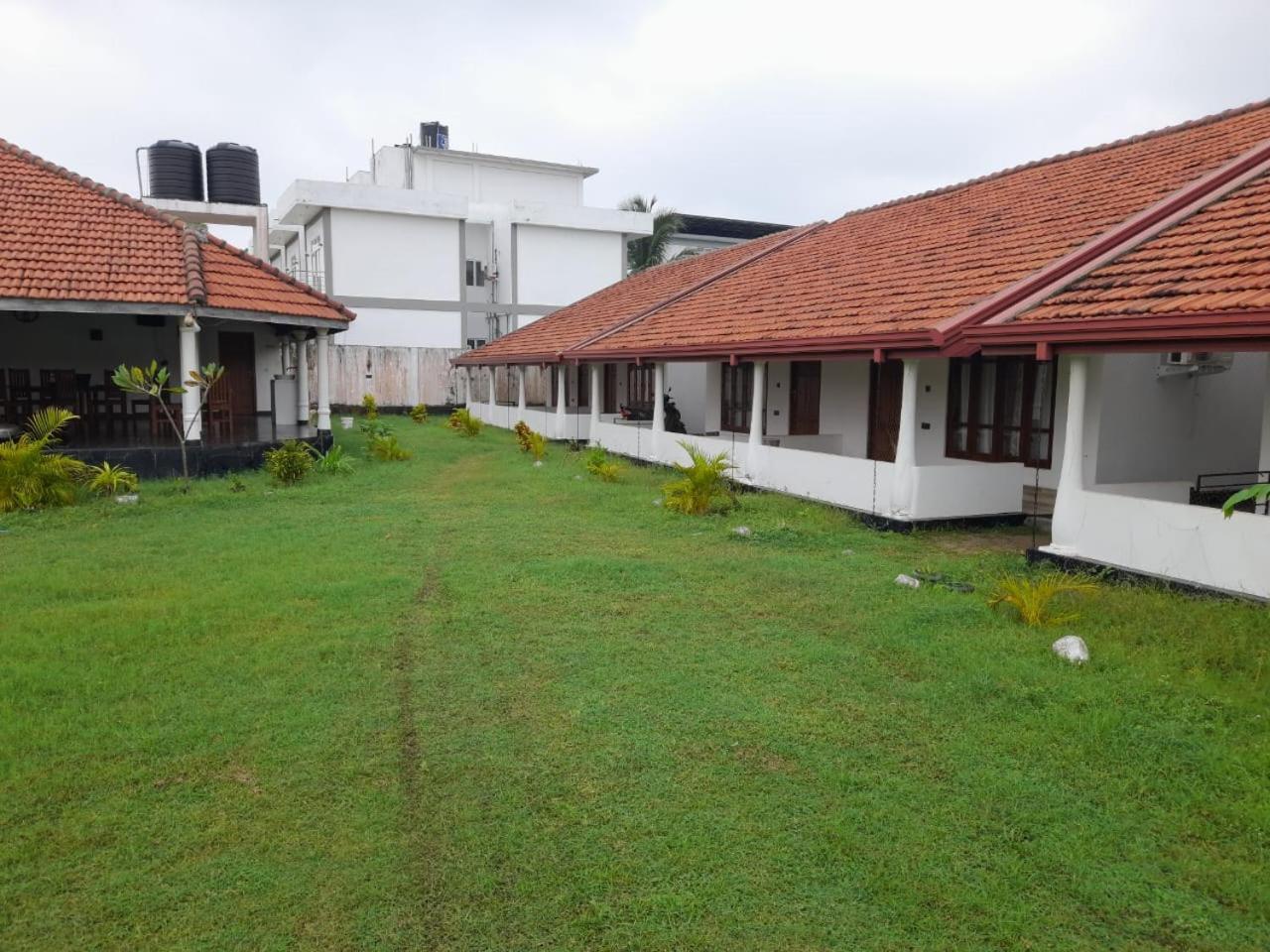 Hotel Blu Marine Nilaveli Trincomalee Exteriér fotografie